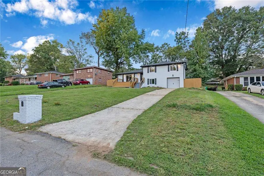 2377 Fontaine Circle, Decatur, GA 30032 - #3