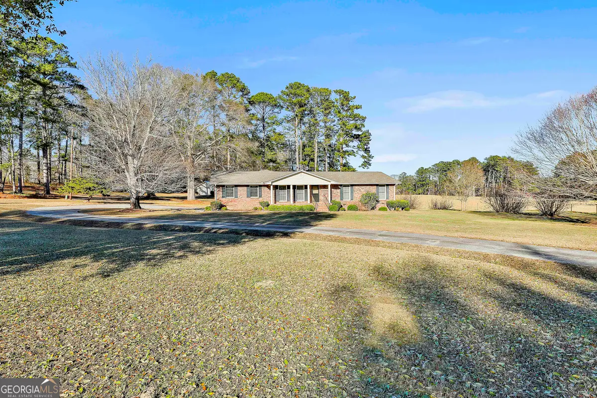 910 Line Creek Rd, Senoia, GA 30276 - Image #1