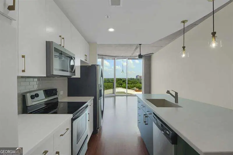 361 17th Street #910, Atlanta, GA 30363 - Image #1