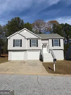 7934 Woodlake Drive, Riverdale, GA 30274