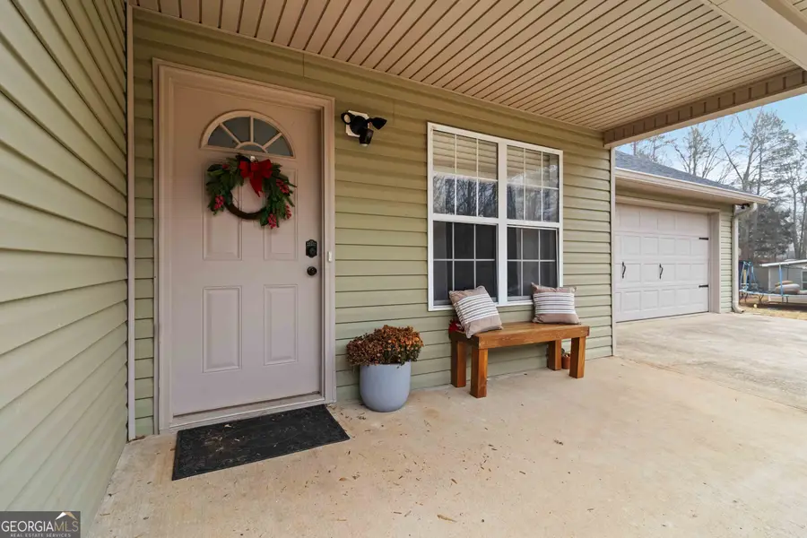 4560 Spring Leaf Drive, Gillsville, GA 30543 - Image #2
