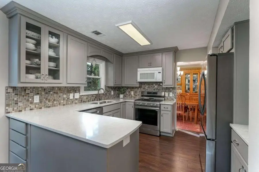 1202 Shallowford Trace Court, Woodstock, GA 30189 - Image #3