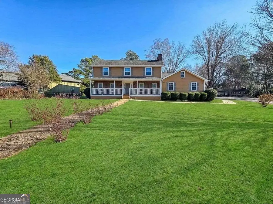 3944 Thornhill Drive Sw, Lilburn, GA 30047 - Image #2