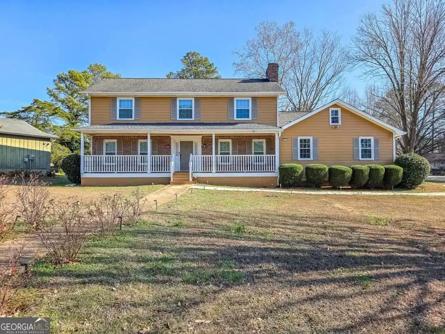 3944 Thornhill Drive Sw, Lilburn, GA 30047 - Image #3