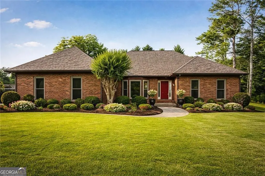 300 Saddle Creek Lane, Roswell, GA 30076 - Image #1