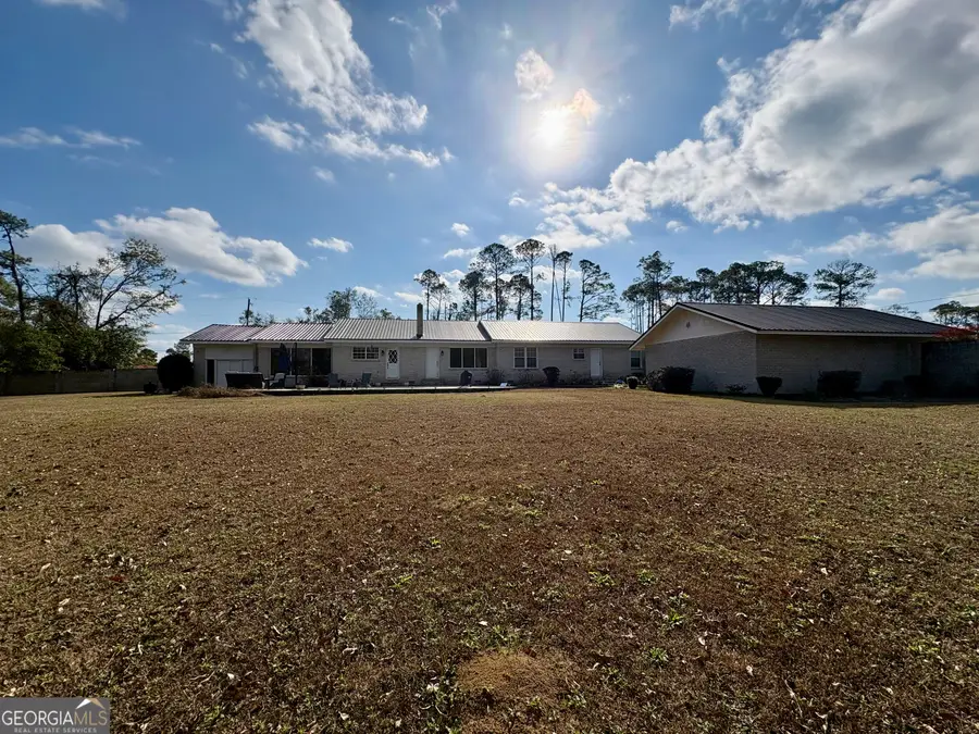 605 Walker Street E, Douglas, GA 31533 - Image #3