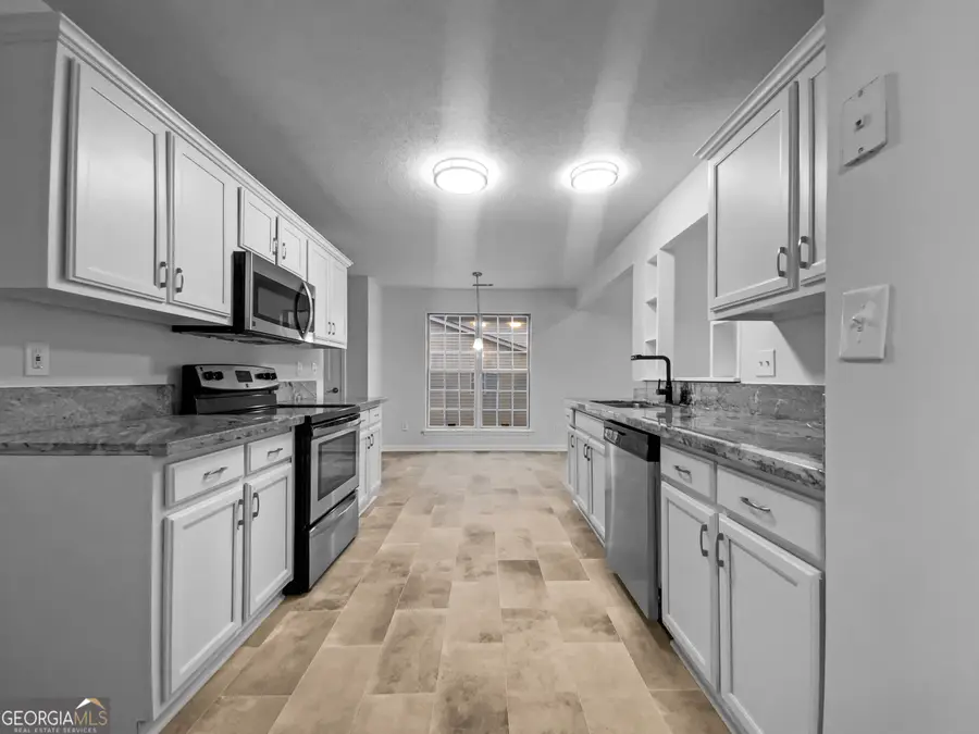 5806 Waggoner Court, Rex, GA 30273 - Image #2