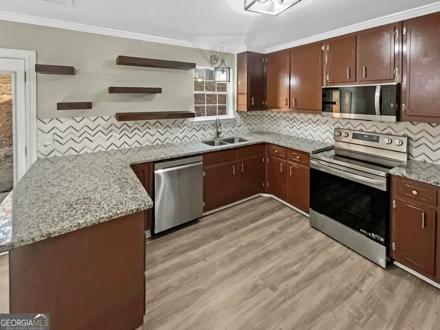 3208 Navajo Circle, Gainesville, GA 30501 - Image #2