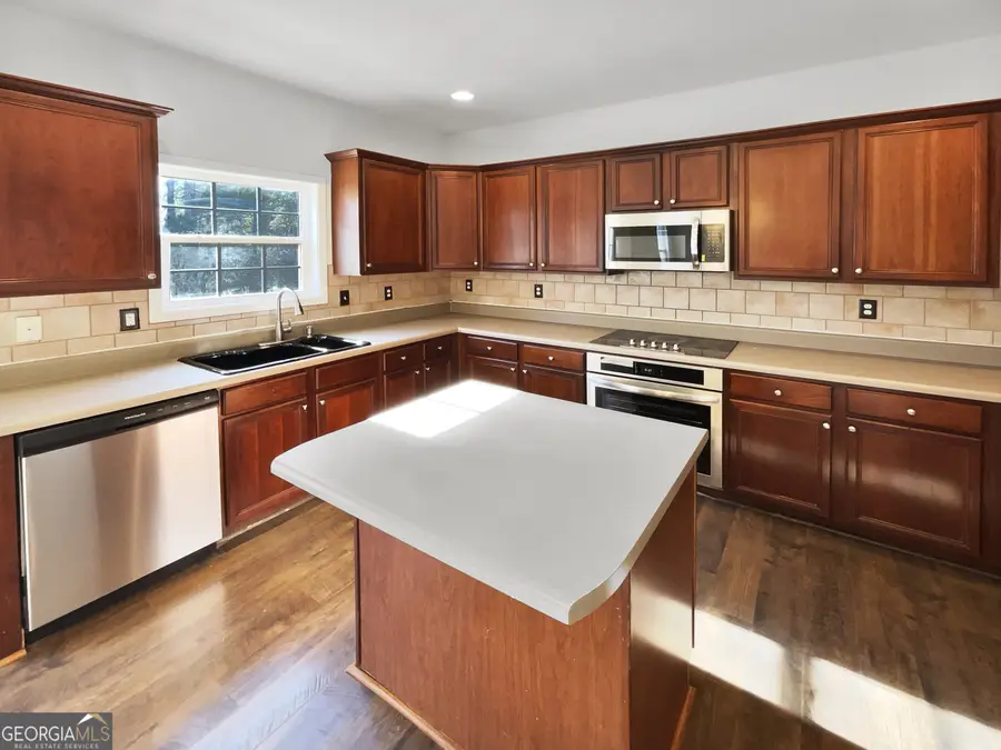 832 Brampton Way, Locust Grove, GA 30248 - Image #2