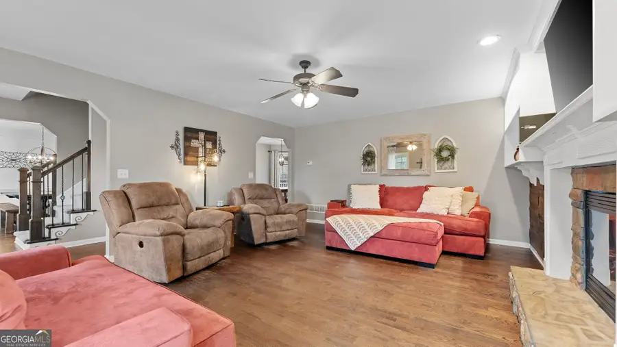 38 W Chestnut Way, Dallas, GA 30132 - Image #3