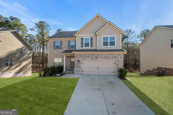 925 Lakehaven Lane, Loganville, GA 30052