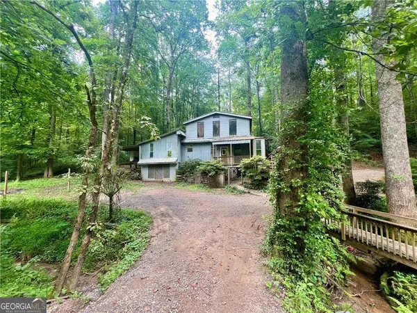 345 Banner Circle, Ellijay, GA 30540