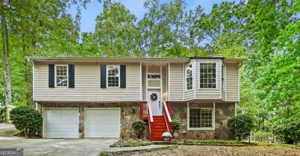 5232 Mainstreet Park Drive, Stone Mountain, GA 30088