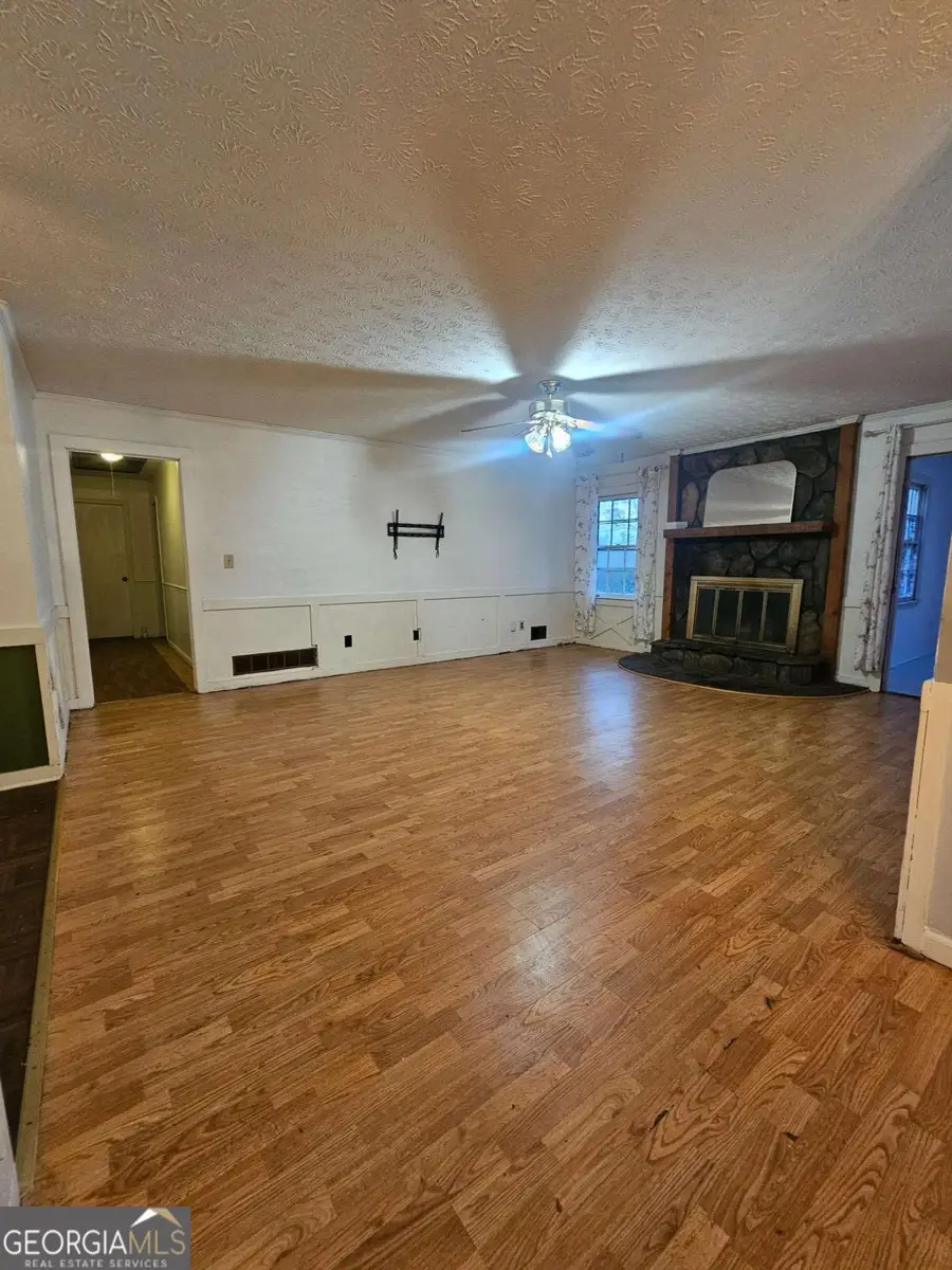 1291 S Deshon Rd, Lithonia, GA 30058 - Image #3