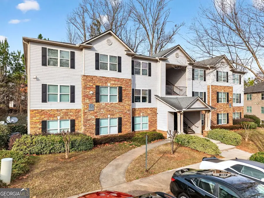 2104 Fairington Club Drive, Lithonia, GA 30038 - Image #2