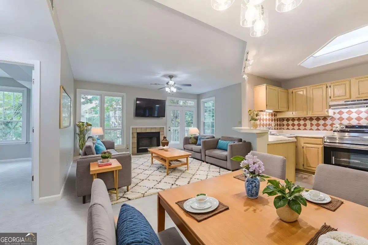 915 Mcgill Park Avenue Ne, Atlanta, GA 30312 - Image #1