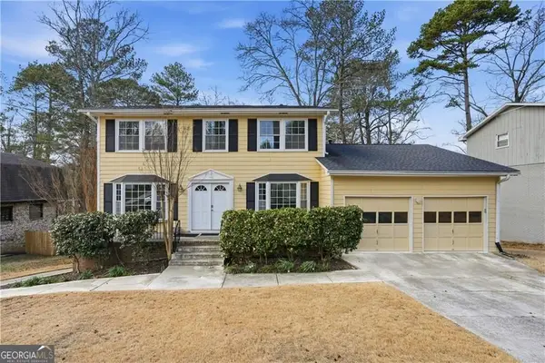 521 Rue Montaigne, Stone Mountain, GA 30083