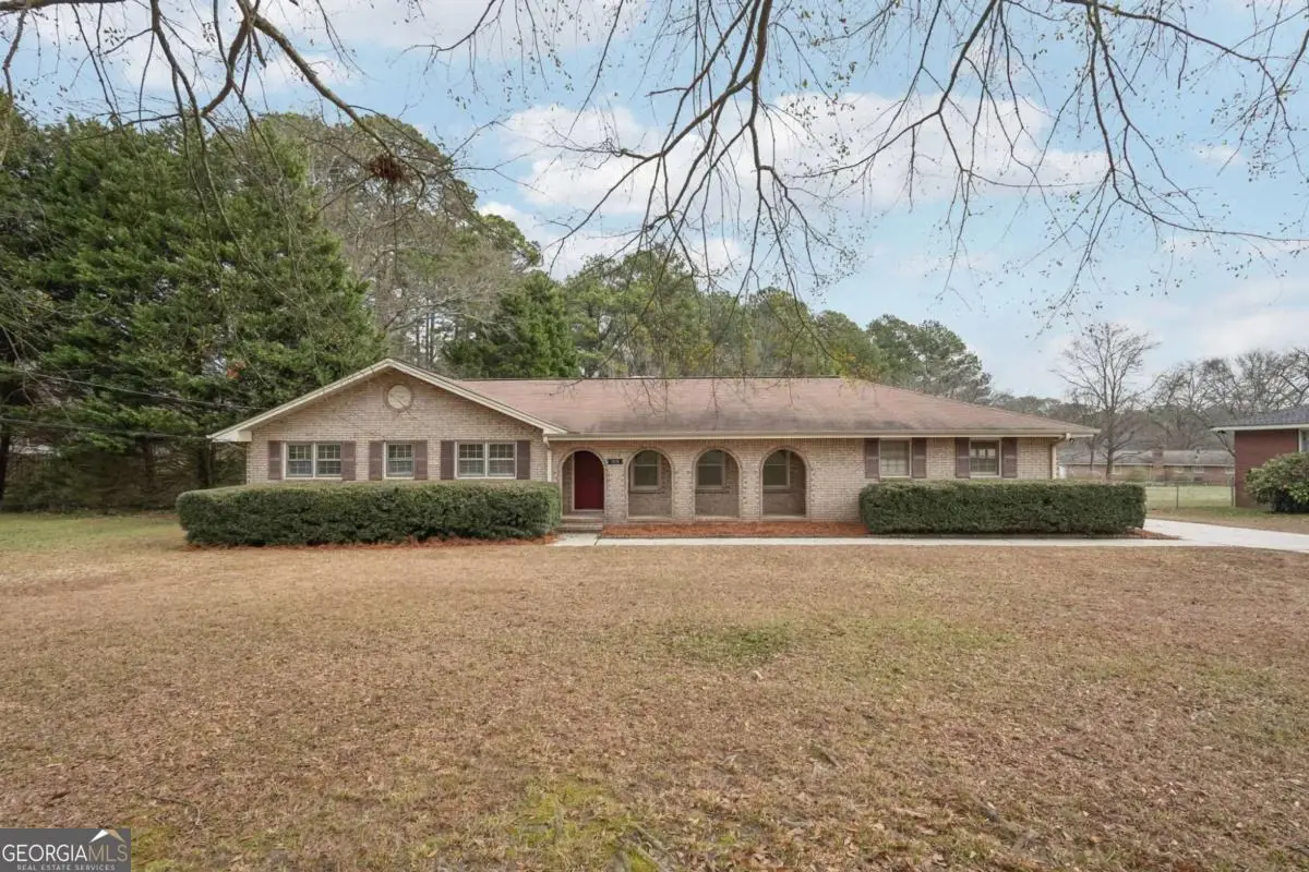 2576 Ashworth Lake Road, Snellville, GA 30078 - Image #1