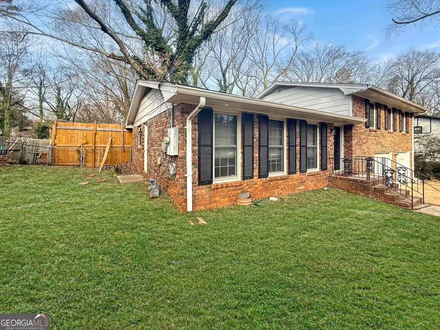 4796 Fairforest Drive, Stone Mountain, GA 30088 - Image #3