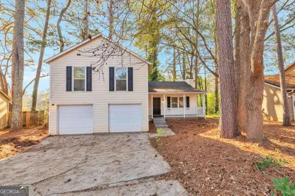 1012 Mainstreet Lake Drive, Stone Mountain, GA 30088