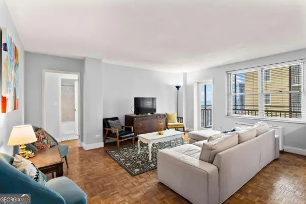 300 Peachtree Street Ne #20O, Atlanta, GA 30308