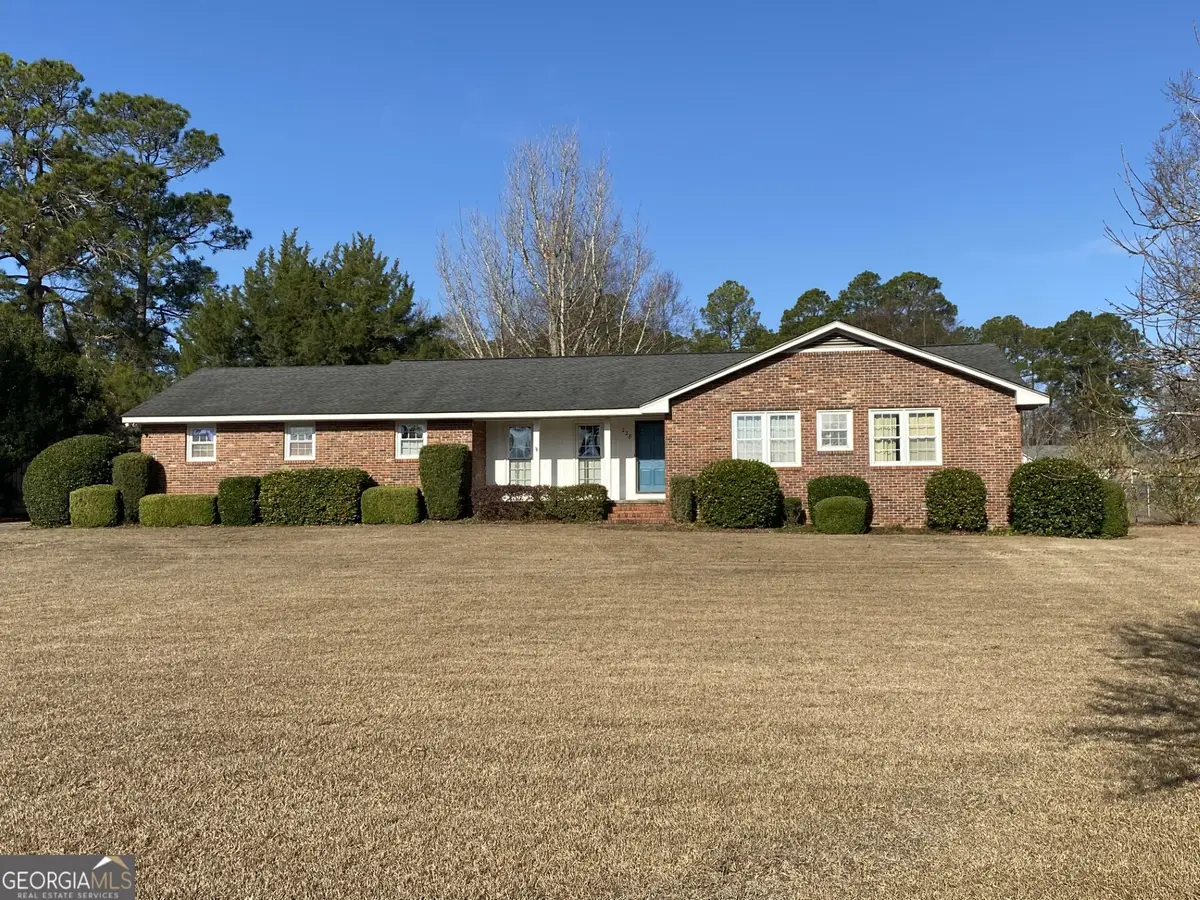 228 Brookwood Drive, Dublin, GA 31021 - Image #1