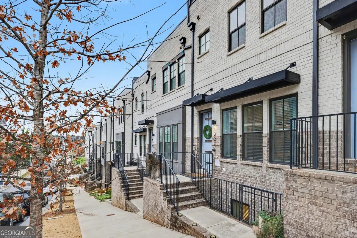 1327 Fairmont Avenue Nw, Atlanta, GA 30318 - Image #1