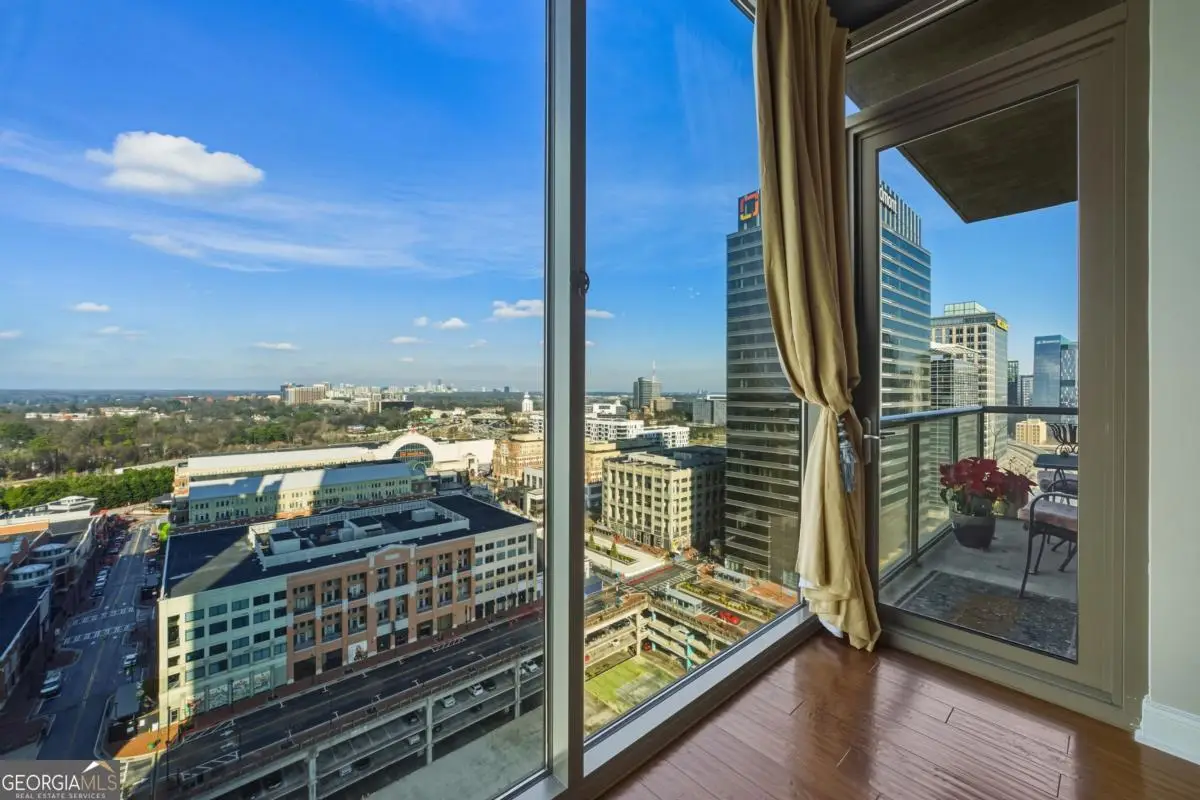 270 17th Street Nw #1804, Atlanta, GA 30363 - Image #1