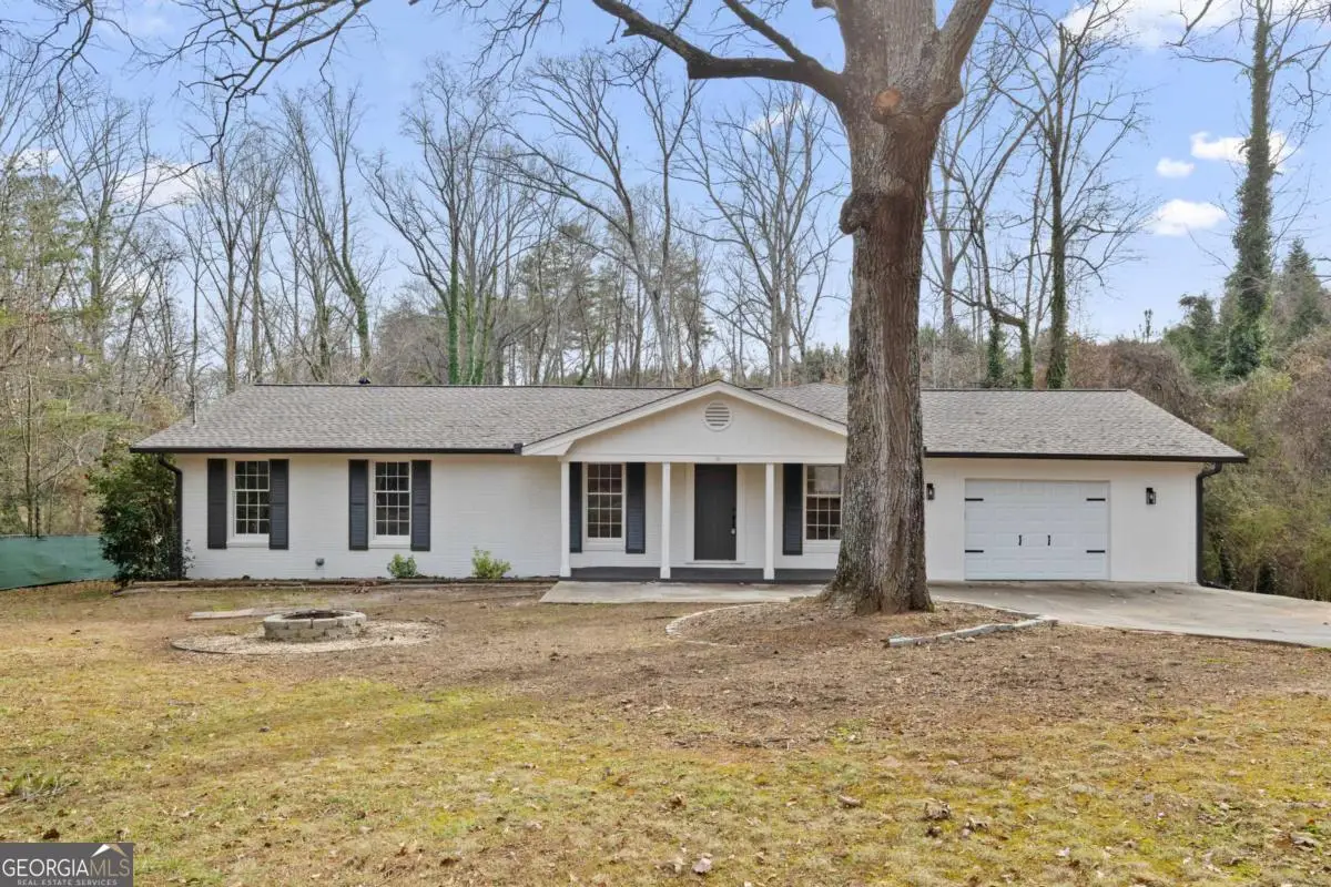 1180 Lakeshore Circle, Gainesville, GA 30501 - Image #1
