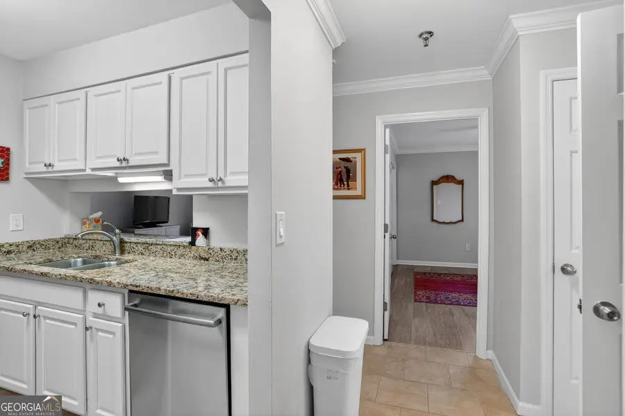 300 Johnson Ferry Road Ne #B304, Sandy Springs, GA 30328 - Image #2