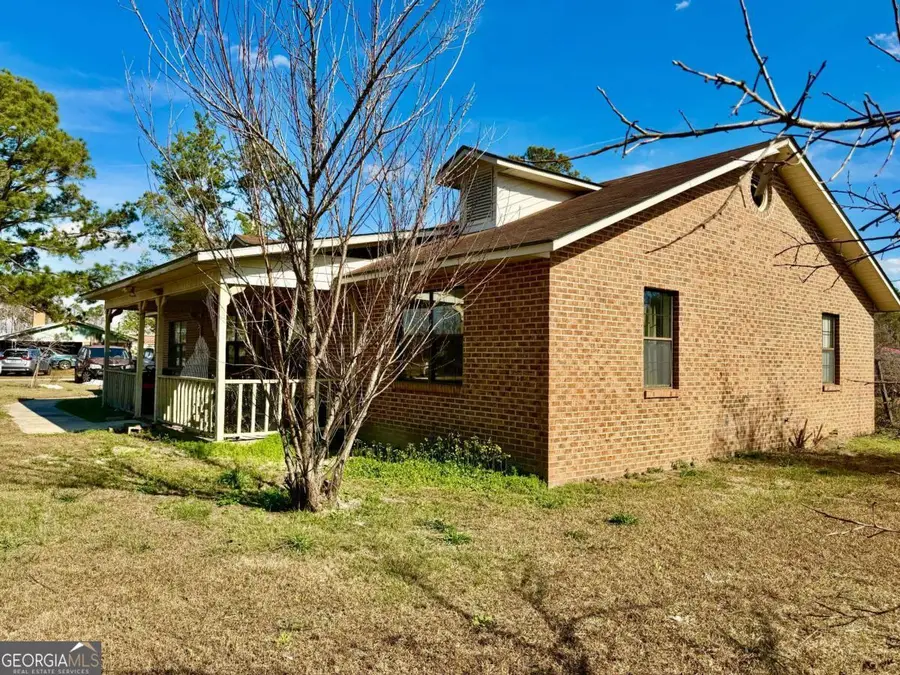 33 Hester Street, Hazlehurst, GA 31539 - Image #3