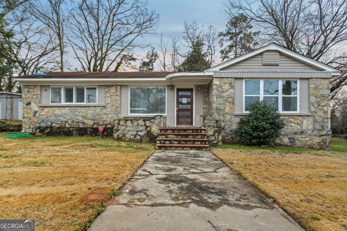 141 Fairview Drive, Fairburn, GA 30213 - Image #1