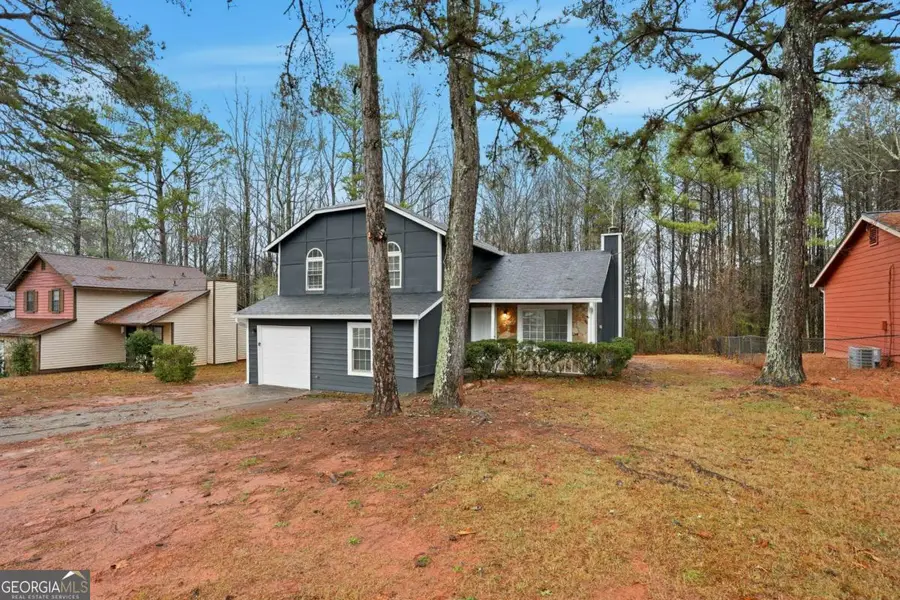 1045 Forest Path, Stone Mountain, GA 30088 - Image #2