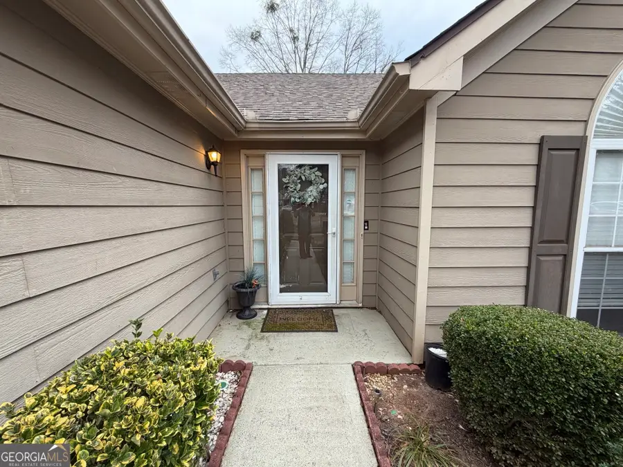 4080 Landress Park Drive Nw, Lilburn, GA 30047 - Image #3