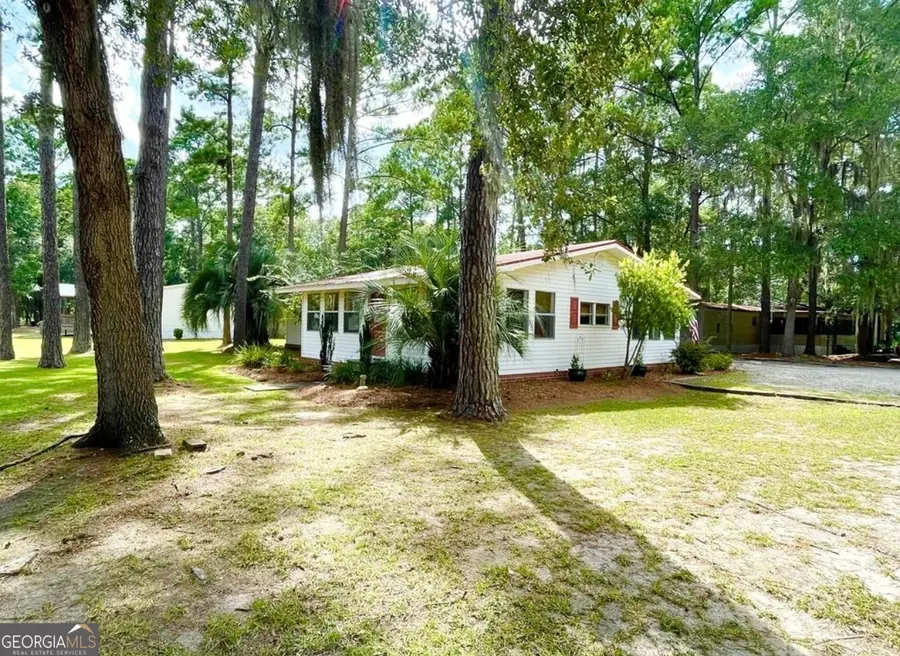 1031 Moore Haven Circle Ne, Townsend, GA 31331 - Image #2