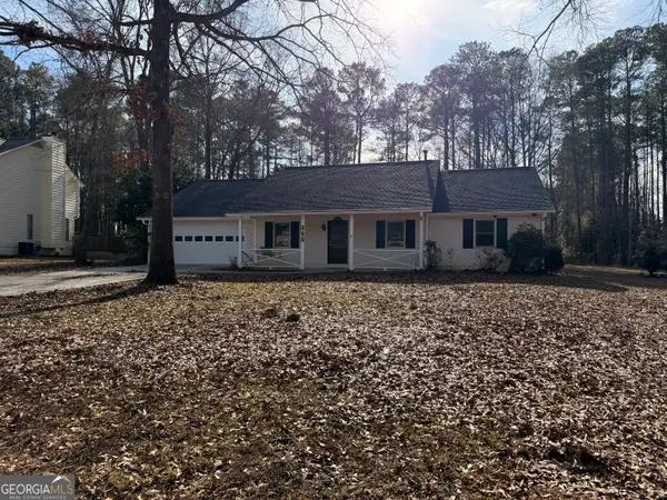 300 Raintree Bend, Peachtree City, GA 30269