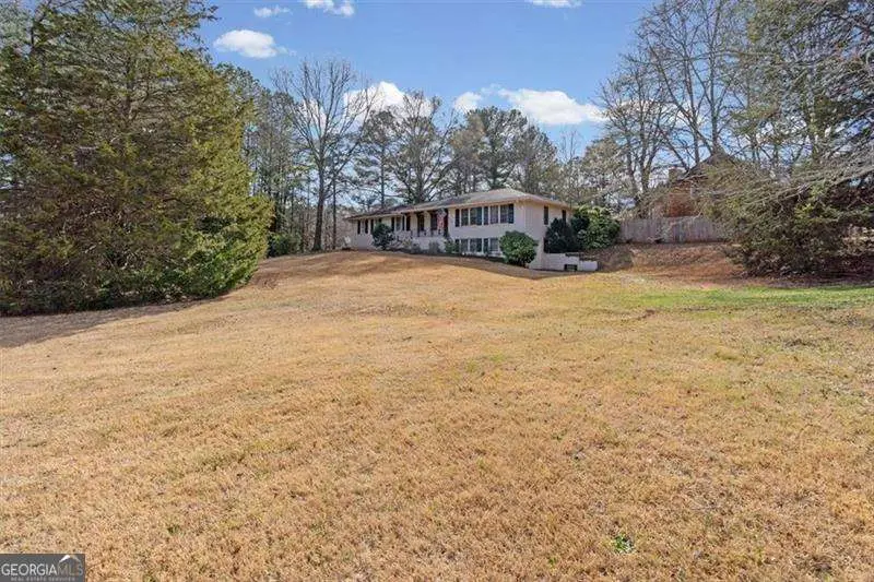 720 Chanson Drive Sw, Marietta, GA 30064 - Image #3