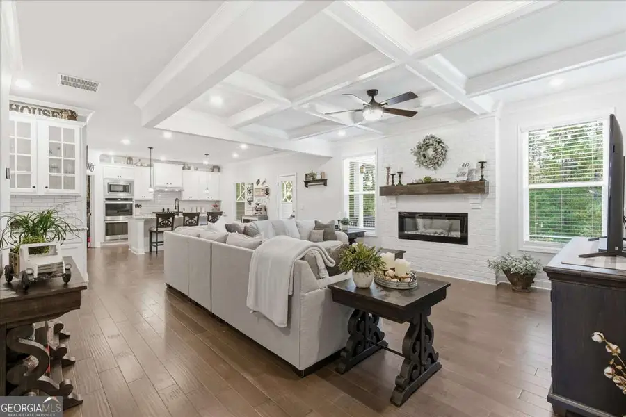 7119 Branch Creek Cove, Flowery Branch, GA 30542 - Image #2