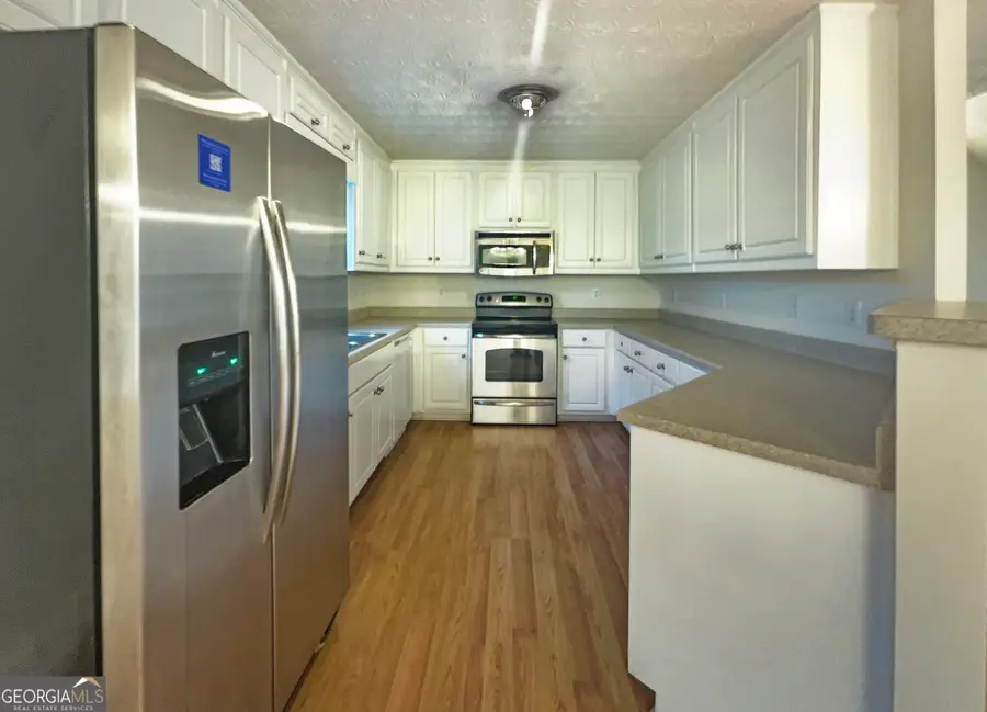 728 Guide Post Lane, Stone Mountain, GA 30088 - Image #2