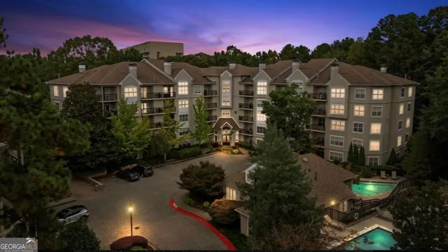 2409 River Green Drive Nw, Atlanta, GA 30327 - Image #2