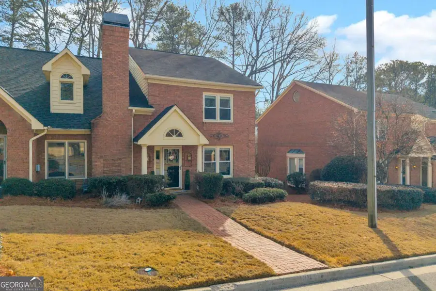 2705 Holcomb Springs Drive, Alpharetta, GA 30022 - Image #2