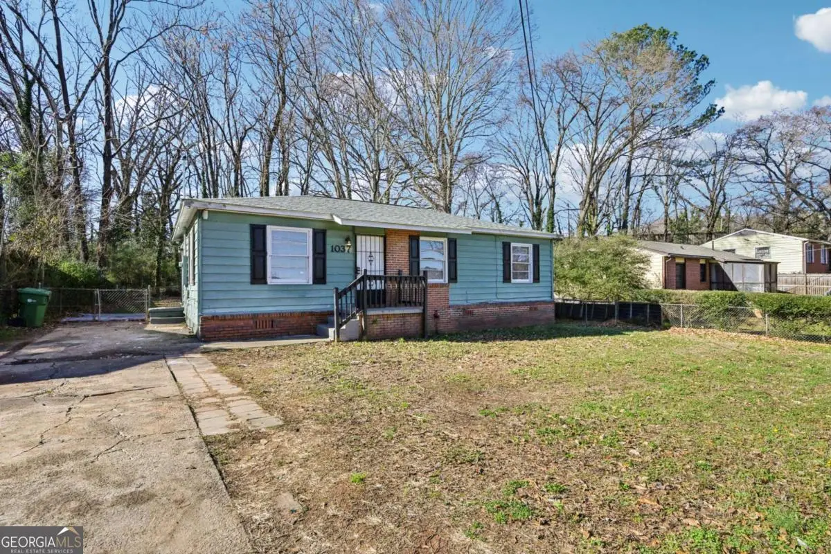 1037 Rebel Forest Drive Se, Atlanta, GA 30315 - Image #1