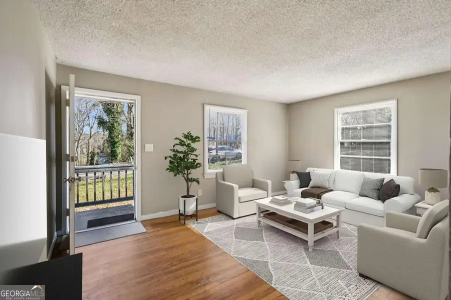 1037 Rebel Forest Drive Se, Atlanta, GA 30315 - Image #2