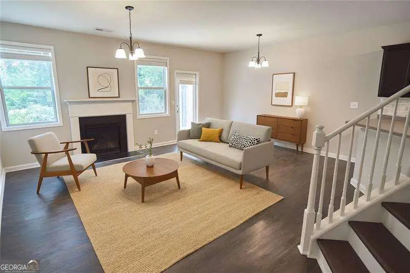 177 Townview Drive, Woodstock, GA 30189 - Image #2