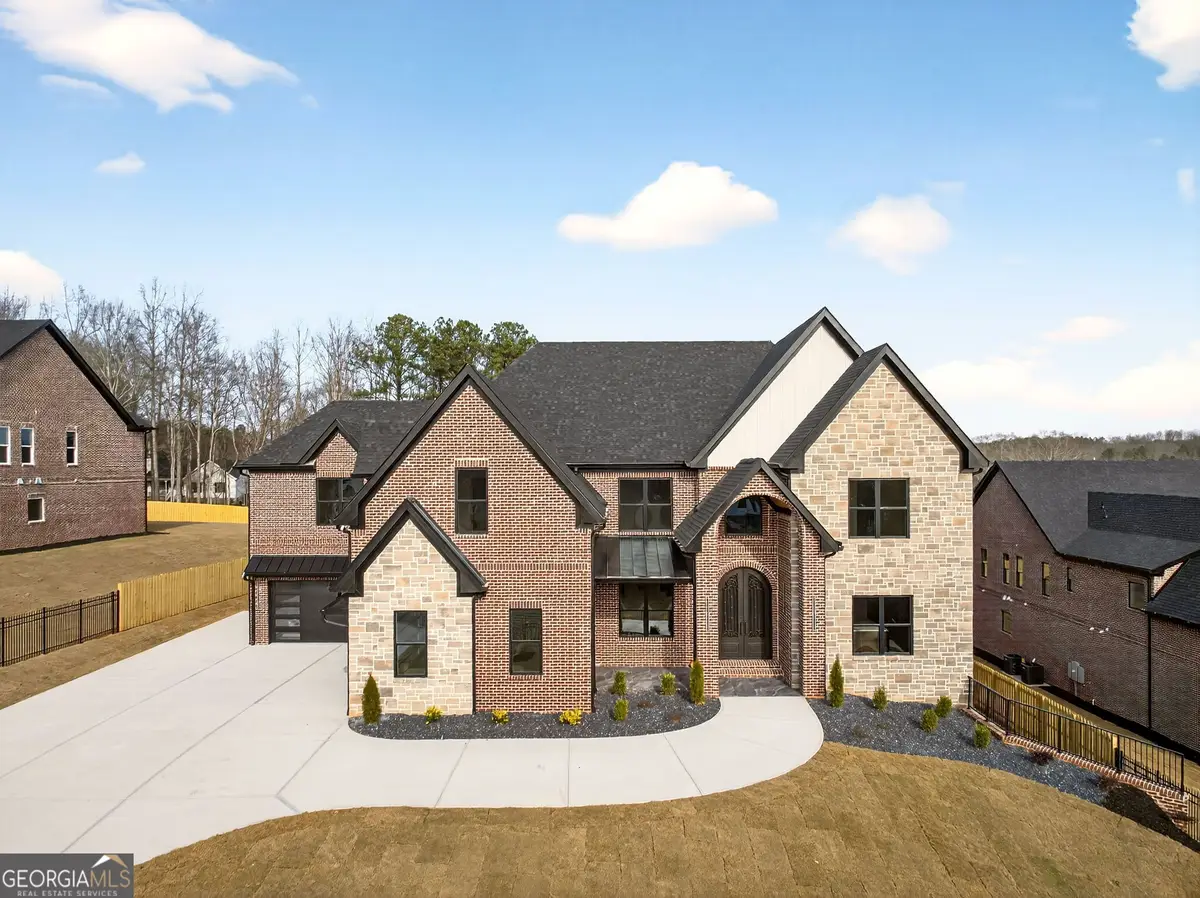 405 Thunder Road, Buford, GA 30518 - Image #1