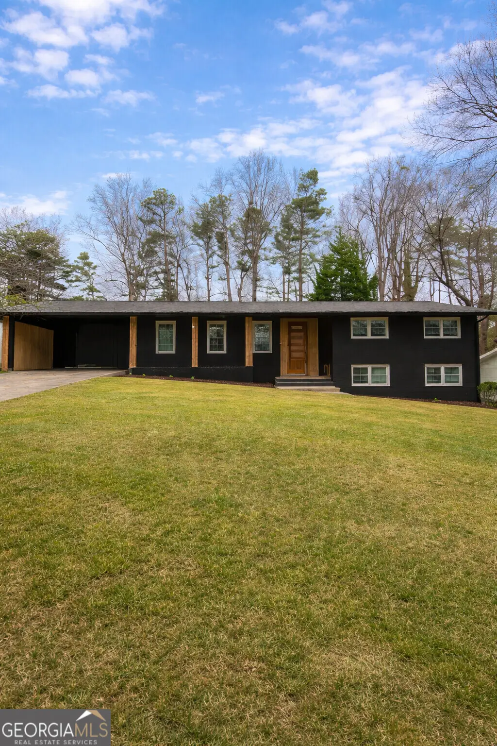 570 Carlouetta Road Sw, Mableton, GA 30126 - Image #1