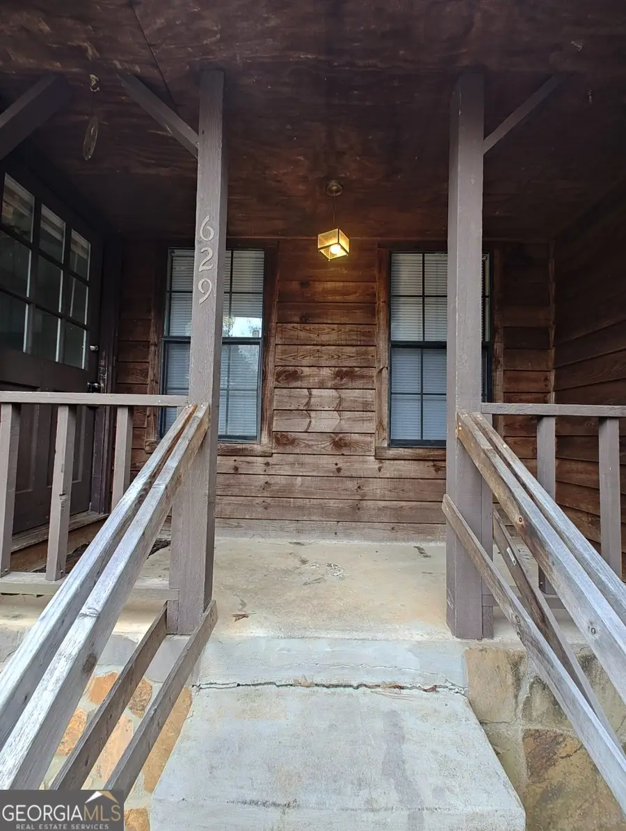 629 Woodsong Lane, Stone Mountain, GA 30087 - Image #2