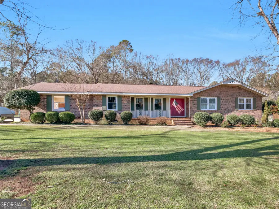 329 Pine Street, Barnesville, GA 30204 - Image #2