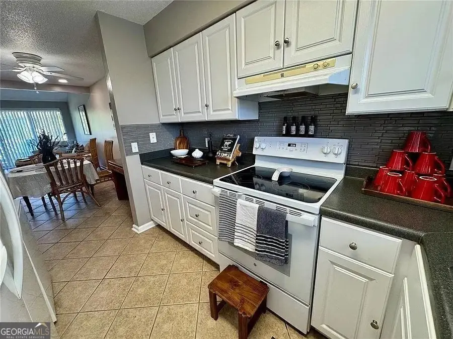 100 Blair Road #APT B6, Saint Simons Island, GA 31522 - Image #3