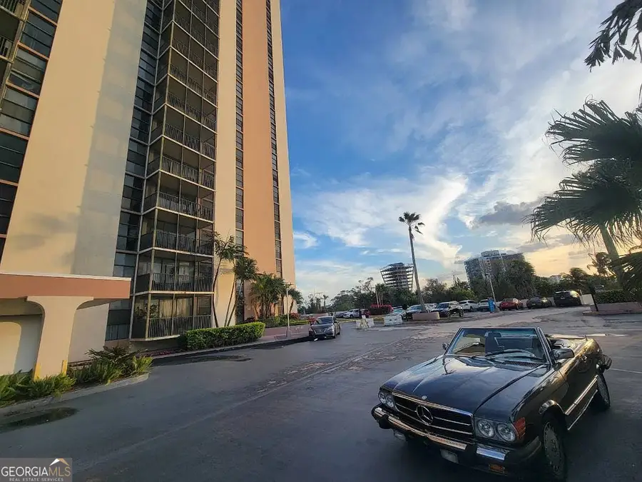 20301 W Country Club Drive #2029, Aventura, FL 33180 - Image #3